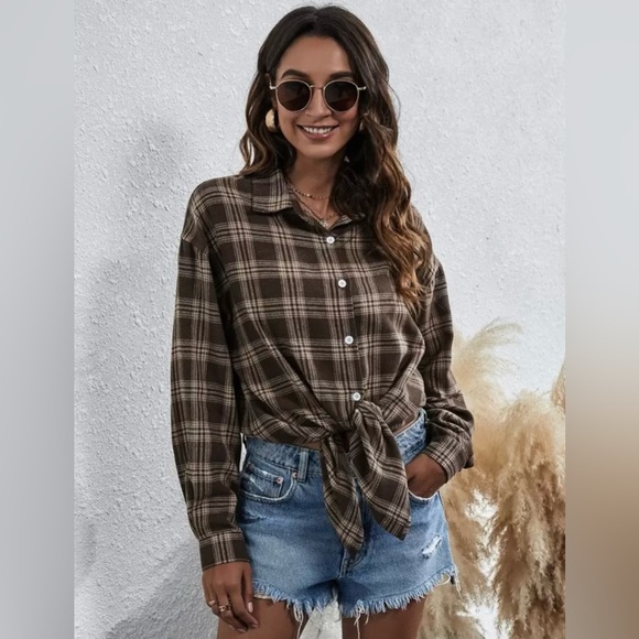 Fall Trendy Flannel Long-sleeve Shirt in Brown & Beige Tones - Picture 3 of 8